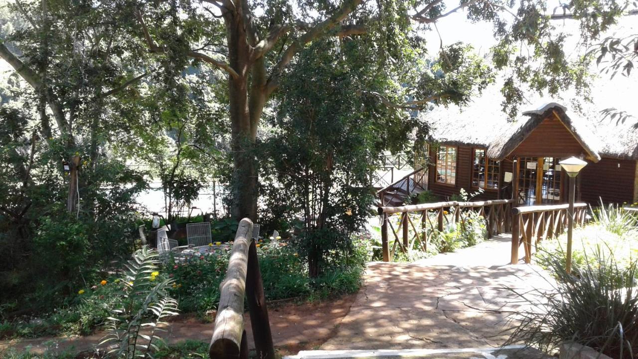 Ledges Retreat Villa Bergville Exterior photo
